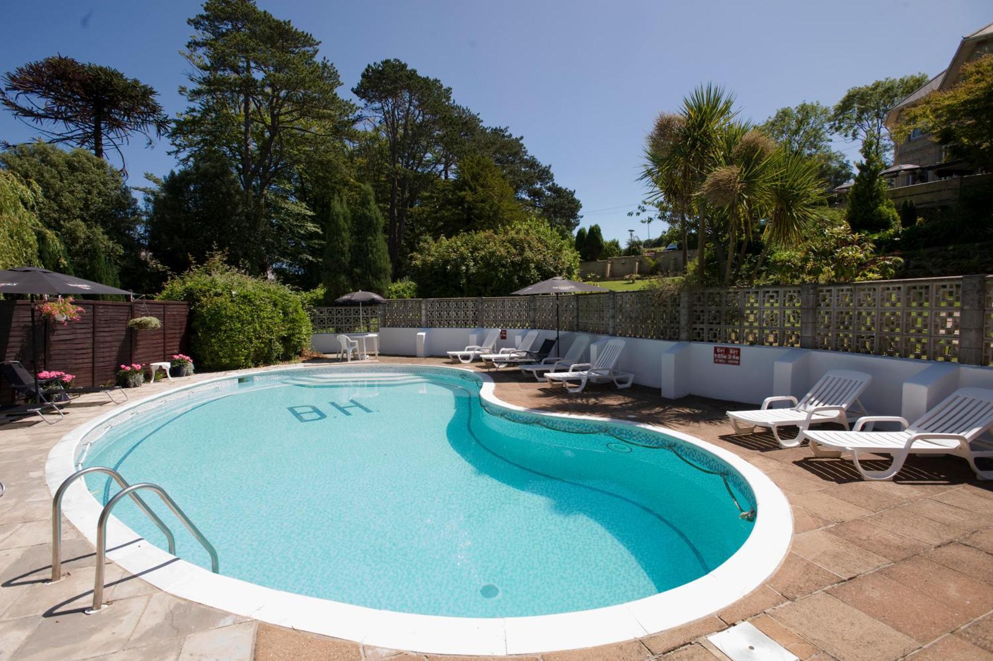 Bourne Hall Country Hotel แชงคลิน ภายนอก รูปภาพ